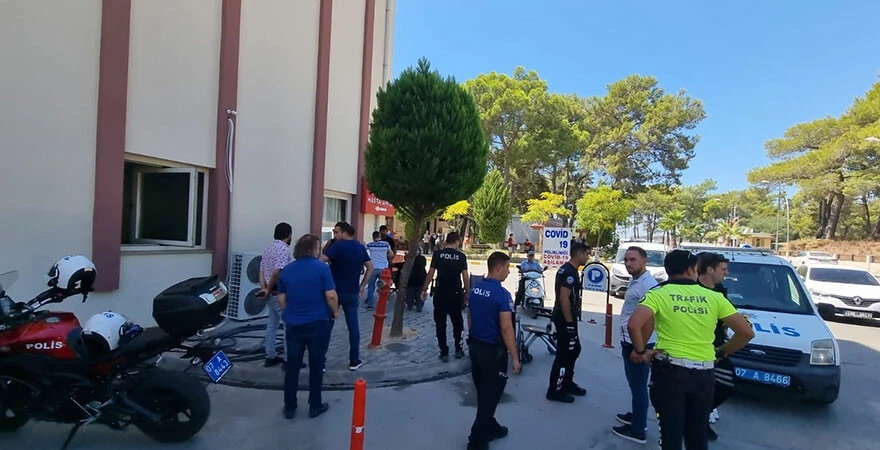 İki aile arasındaki husumette kan aktı: Kazada dövdüler, hastanede ise bıçakladılar