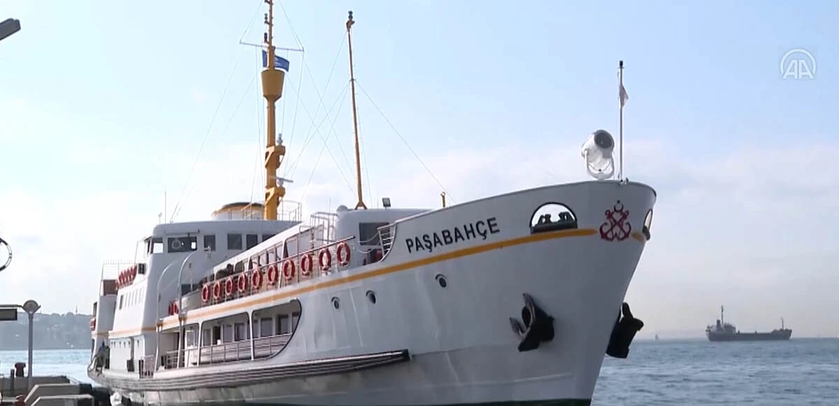 Tarihi Paşabahçe Vapuru seferlerine yeniden başladı: Yolcular alkışlarla indi