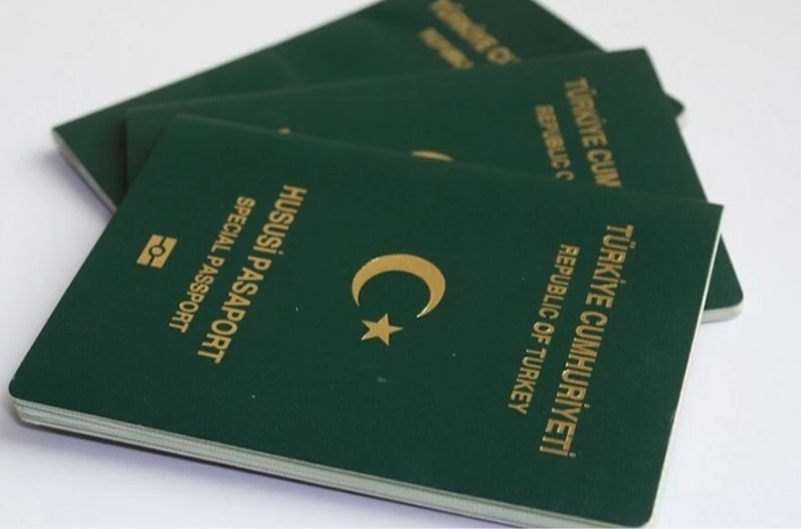 Yeşil pasaport süresi 10 yıla çıktı mı? Yeşil pasaportu kimler alabilir?
