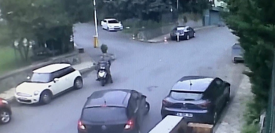 Burak Arat cinayetinin görüntüleri çıktı! Husumetlisi tarafından sokak ortasında vuruldu