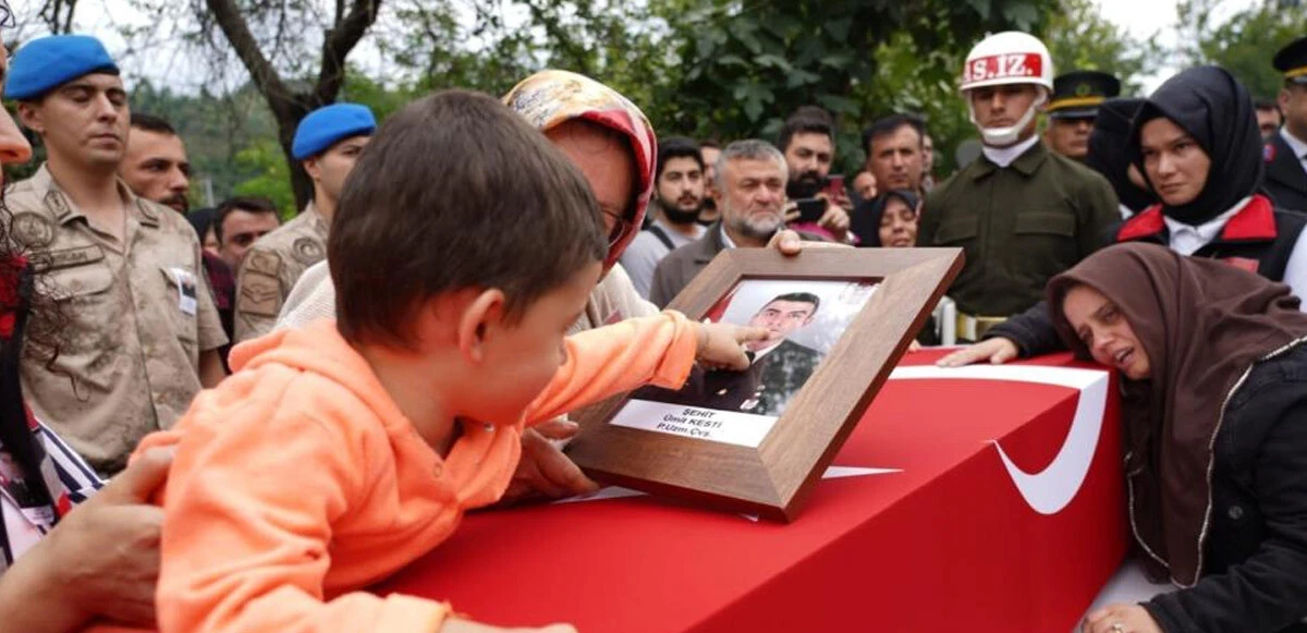 Helikopter kazasında şehit olan Piyade Uzman Çavuş Ümit Kesti'ye son veda