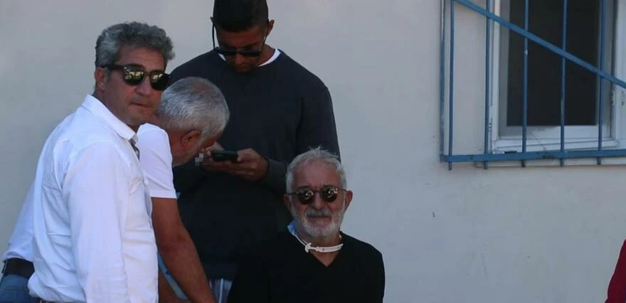 Son dakika! Usta oyuncu Ali Sürmeli'nin acı günü! Annesi Akçe Sürmeli intihar etti