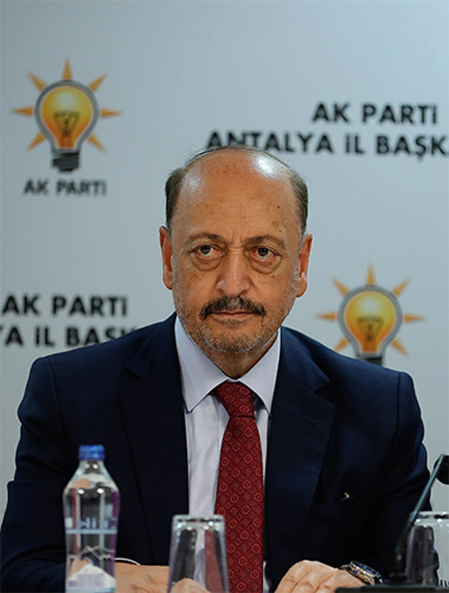 EYT, emeklilere düzenleme, sözleşmeliye kadro... Bakan Bilgin müjdeyi verdi: Çözüyoruz