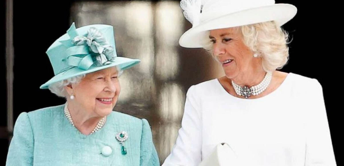 Son dakika! İngiltere Kraliçe Elizabeth 96 yaşında hayatını kaybetti