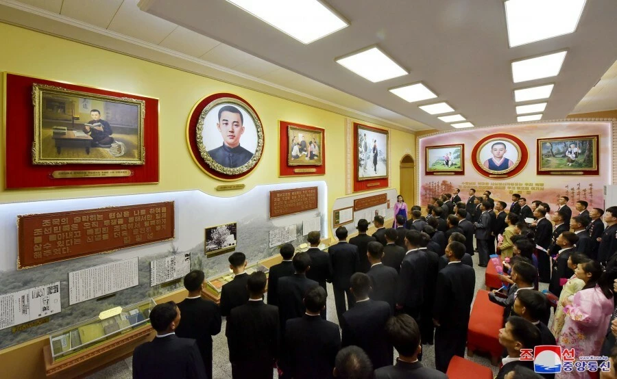 Kuzey Kore'den kuruluşunun 74. yılına özel kutlamalar