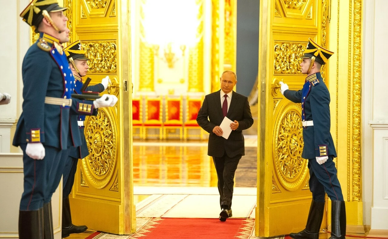 Rusya'da sesler yükseliyor! Milletvekilleri Putin'in istifasını istedi