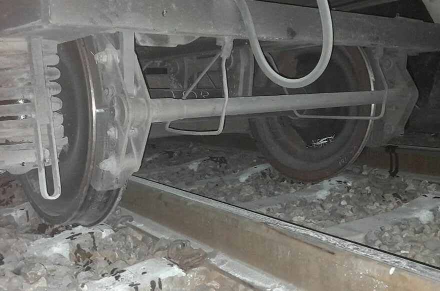 Doğu Ekspresi Yozgat’ta raydan çıktı! Demir yolu ulaşıma kapandı