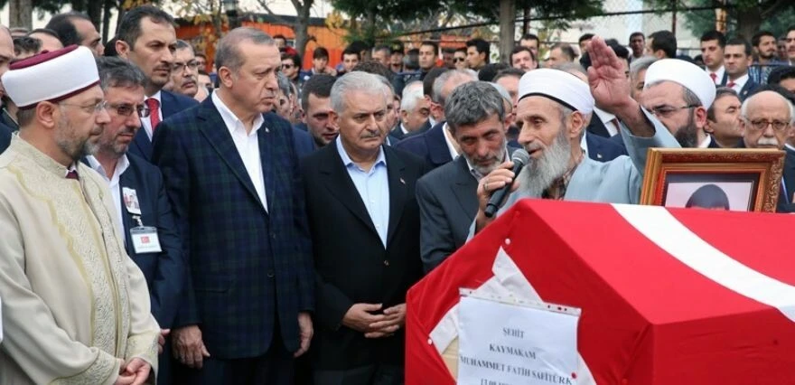 Şehit Kaymakam Safitürk'ün babası hayatını kaybetti