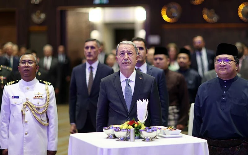 Bakan Akar'dan Yunanistan'ın provokasyonlarına sert tepki: Tarihten ders alın, akıllı olun