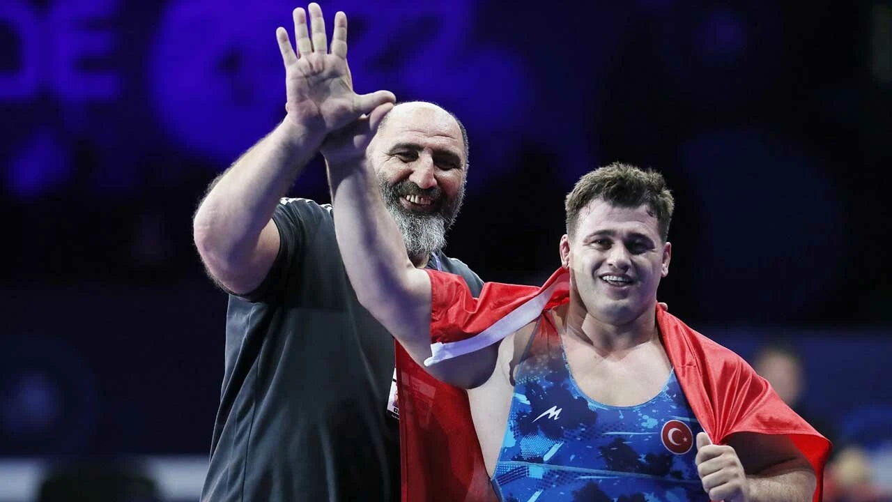 Rıza Kayaalp 5. kez dünya şampiyonu!