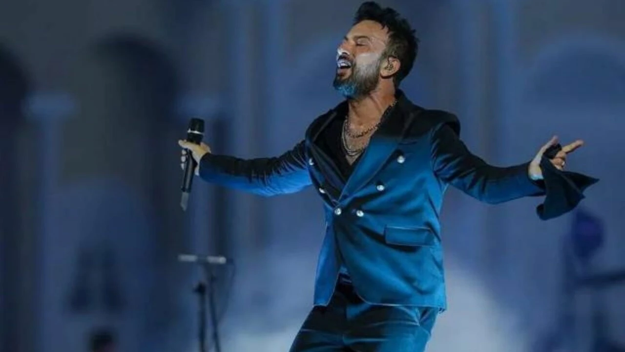 Tarkan, rekor kırdığı İzmir konserinin gelirini bağışladı!