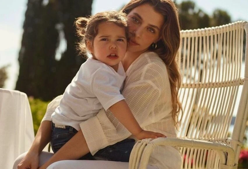 Hande Erçel'i yıkan haber: Kanser haberini aldı