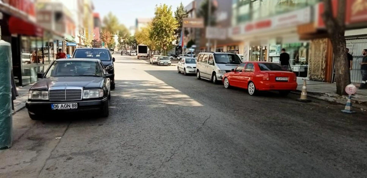 Taksiciye dehşeti yaşattılar: Para yok dayak var!