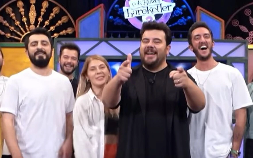 Çok Güzel Hareketler 2'ye flaş transfer! Sosyal medyanın sevilen ismi kadroya katıldı!