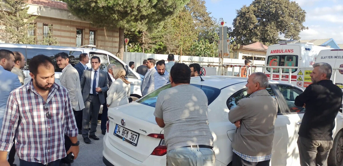 Sancaktepe’de feci olay! Metro çalışmasındaki vinç devrilerek ikiye ayrıldı: 2 ölü, 1 yaralı