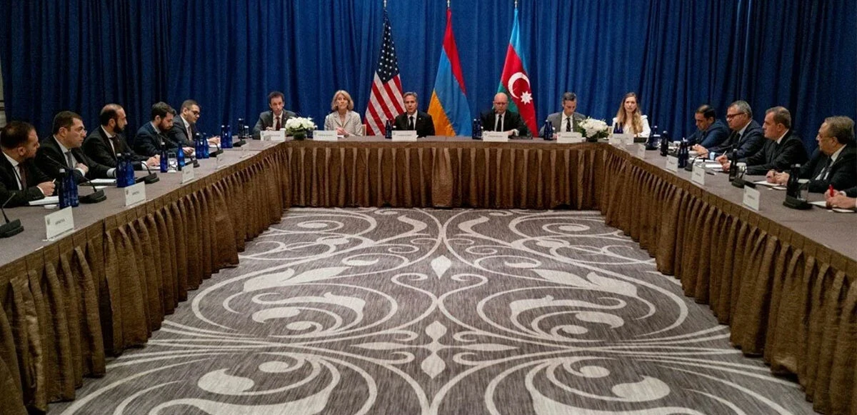 Çatışmaların ardından Azerbaycan ile Ermenistan arasında ilk temas