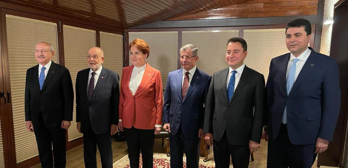 Financial Times'tan çarpıcı altılı masa yorumu: Dağılmamak için direniyorlar