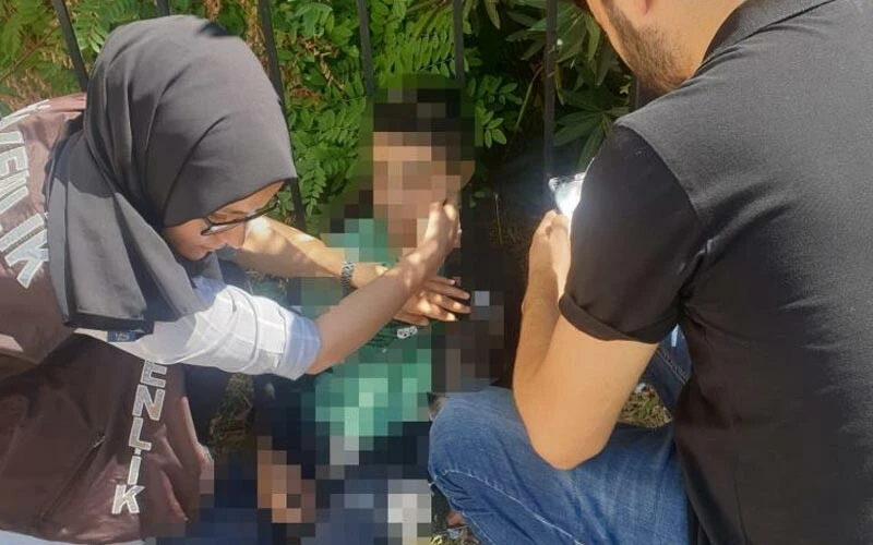 12 yaşındaki çocuk okul bahçesinde hayatını kaybetti! Aileden darp iddiası...