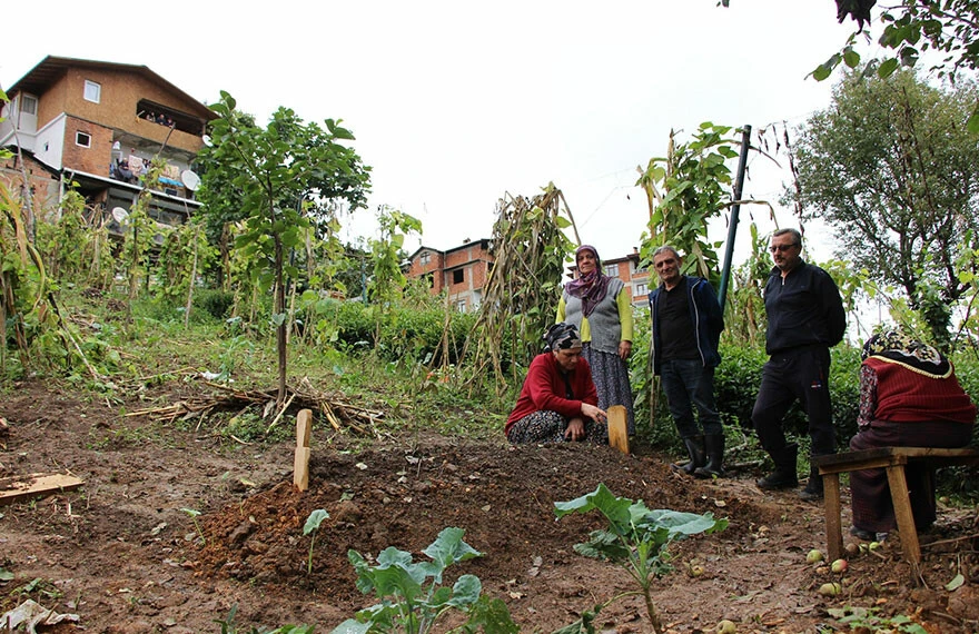 Trabzon’da 90 yaşlarında 3 kardeşleri ölüm bile ayıramadı!
