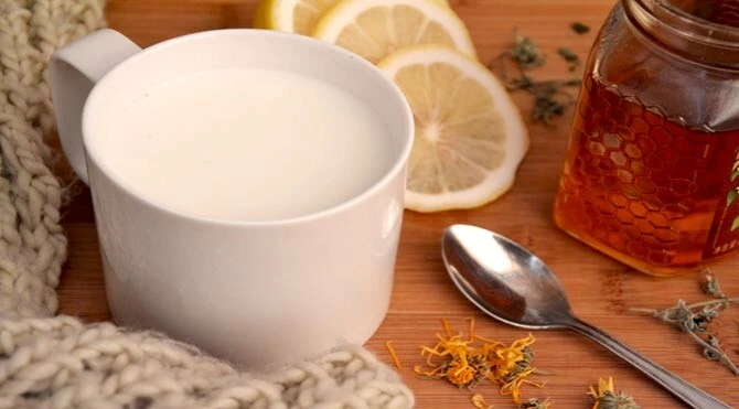 Limon Yüze Sürülür Mü? Limonun Cilde Faydaları Neler?