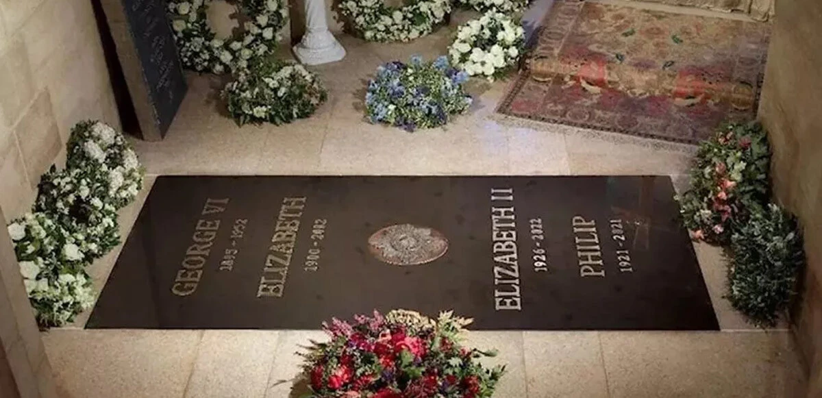 Buckingham Sarayı Kraliçe 2. Elizabeth’in mezarını paylaştı!