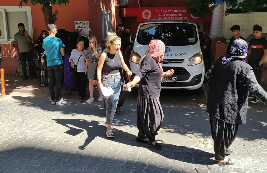 Adana’da korkunç olay! 23 yaşındaki Eylül Yıldırım 3 yaşındaki kızını öldürüp intihar etti