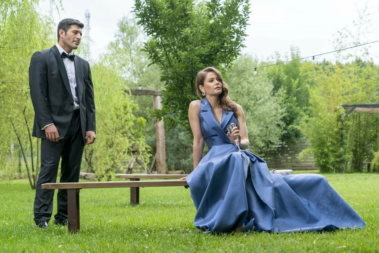 Asi dizinde de beraberlerdi! Camdaki Kız dizisine çok konuşulacak yeni transfer