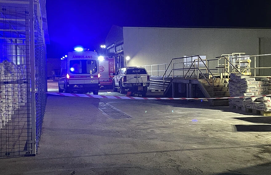 Bolu Gerede'de deriden jelatin üretimi yapan fabrikadaki gazdan zehirlenen işçiler hayatını kaybetti