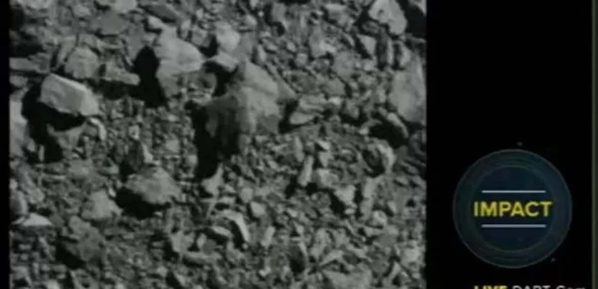 Asteroid yok edici DART! NASA tarihe geçen o anları canlı yayınladı