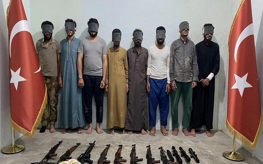Son dakika: MİT’ten Suriye’den DEAŞ operasyonu! Saldırı hazırlığındaki teröristlerden 1’i ölü 19 DEAŞ’lı yakalandı