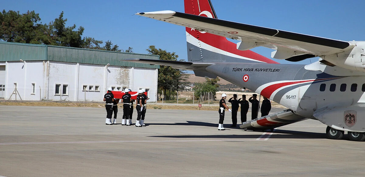 Özel harekat polis memuru Mustafa Çalışgan Fırat Kalkanı Bölgesi'nde şehit oldu