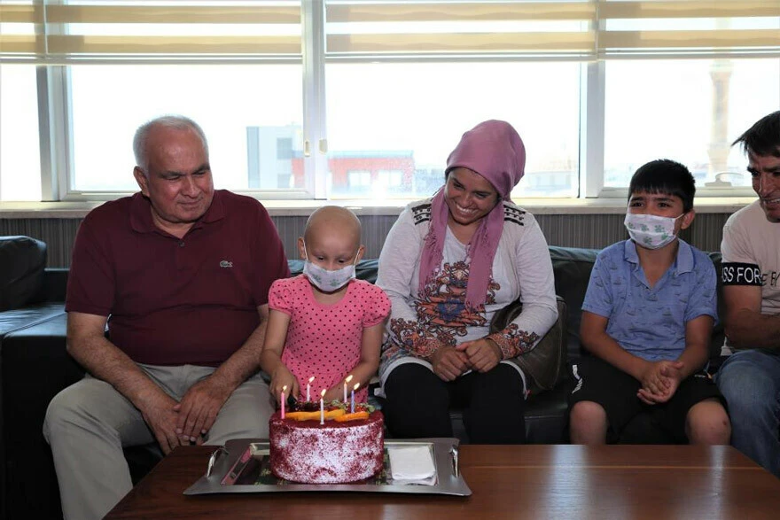 Pençe- Kilit şehidi Yusuf Ataş'ın vasiyeti yerine getirildi: Lösemili Emine Sena Demirel'in masrafları karşılanacak