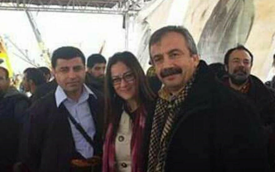 KKTC milletvekili Doğuş Derya Atina'yı değil Ankara'yı hedef aldı! Söyledikleri ile Rauf Denktaş'ın kemiklerini sızlattı