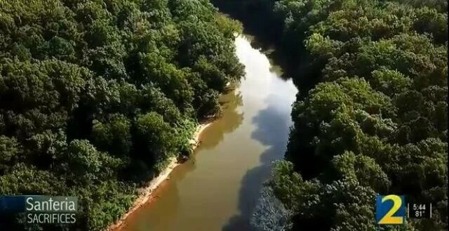 Köylüleri korkutan nehirdeki kırmızılığın sırrı ortaya çıktı! Korku ise geçmedi