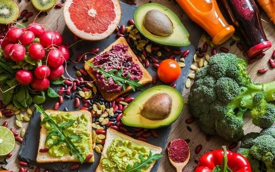 Giderek popüler hale gelen vegan yaşamlarla ilgili şaşırtan araştırma: Veganlar et yiyenlerden daha mı uzun yaşıyor?