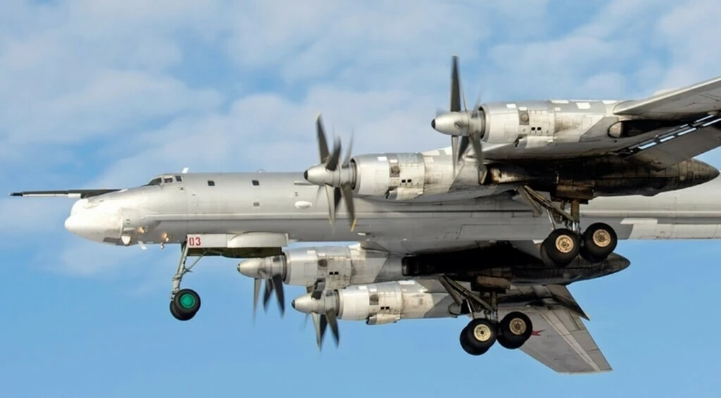 Rusya Kiev'i Sovyet yapımı bu uçaklarla vurdu! Patlamadan hemen önce Kiev semalarında görüldü