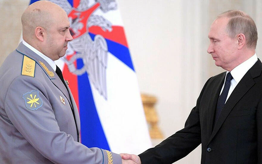 Suriye’yi vurduktan sonra ilk hedefi Kiev oldu! Sabıkalı general Sergey Surovikin görevine hızlı başladı