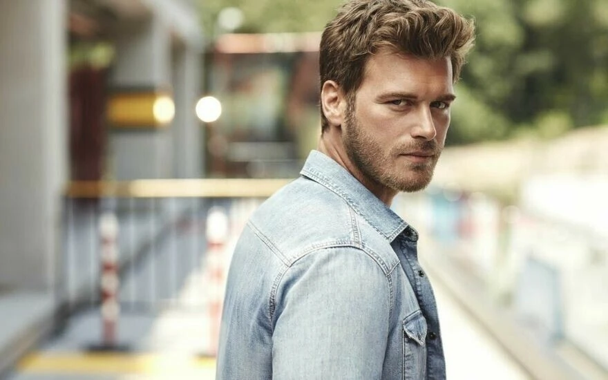 Kıvanç Tatlıtuğ’un çok beklenen diziden çekilme nedeni belli oldu: Kadına şiddetin olduğu yapımlarda oynamayız!