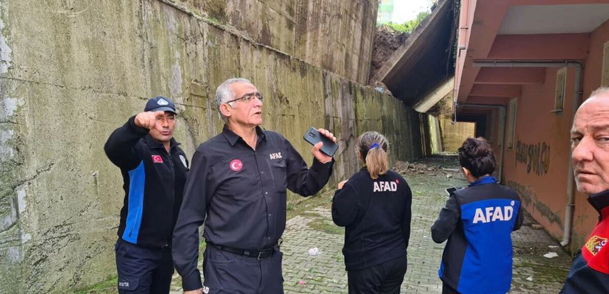 İstinat duvarı çöktü, yürekler ağza geldi