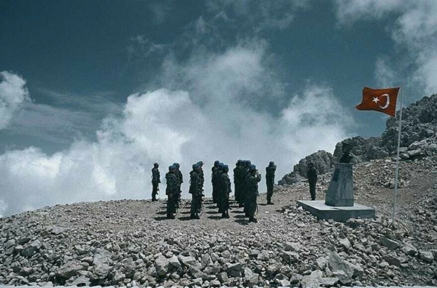 Tekrar tekrar izlemek isteyeceğiniz savaş filmlerini derledik: Gerçek hayat uyarlaması, dram, hüzünlü savaş filmleri