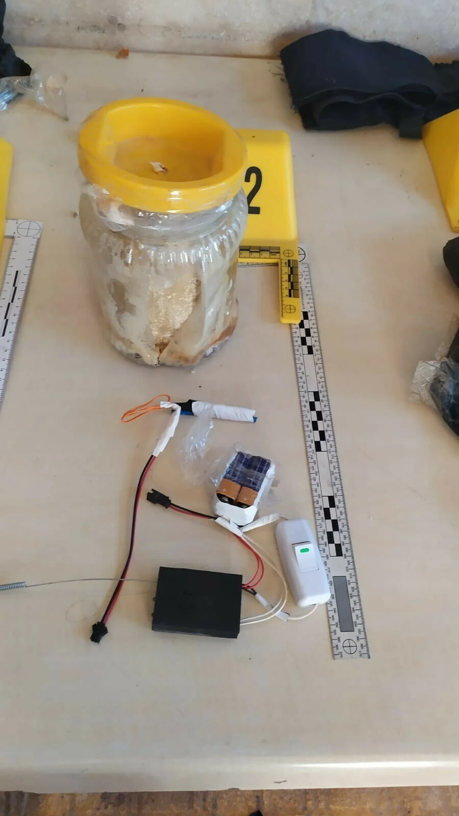 Afrin'de patlamaya hazır bombalı düzenek ele geçirildi