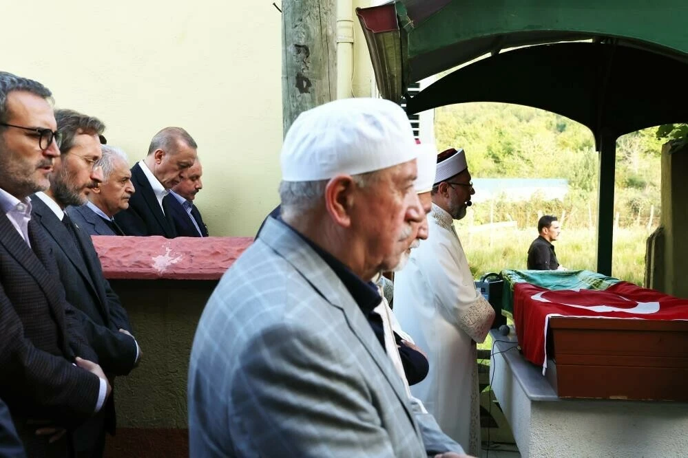 Maden şehitlerine veda! Erdoğan cenaze törenlerine katıldı: Emanetlerimize sahip çıkacağız