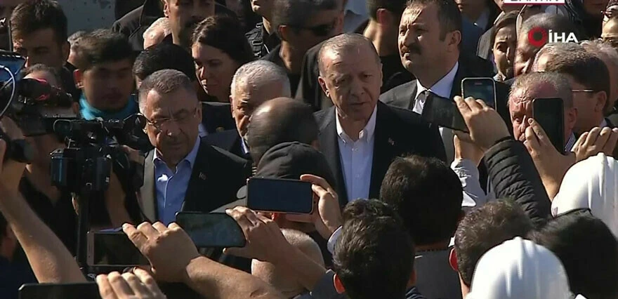Son dakika! Cumhurbaşkanı Erdoğan facia bölgesinde açıkladı: Madenci ailelerine 1 milyon 350 bin TL yardım