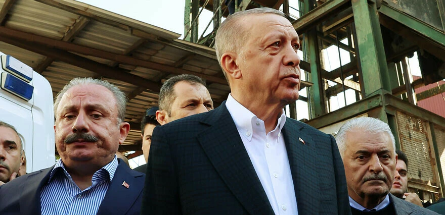 Son dakika! Cumhurbaşkanı Erdoğan facia bölgesinde açıkladı: Madenci ailelerine 1 milyon 350 bin TL yardım