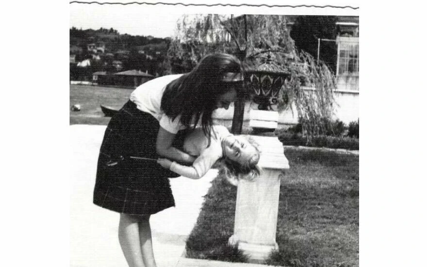 Çocukluğu Billur Kalkavan’la birlikte geçen Hülya Koçyiğit’ten ağlatan paylaşım!