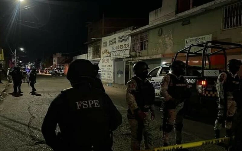 Meksika'da kanlı hesaplaşma! Kar maskeli saldırganlar barda katliam yaptı: 12 ölü, 3 yaralı