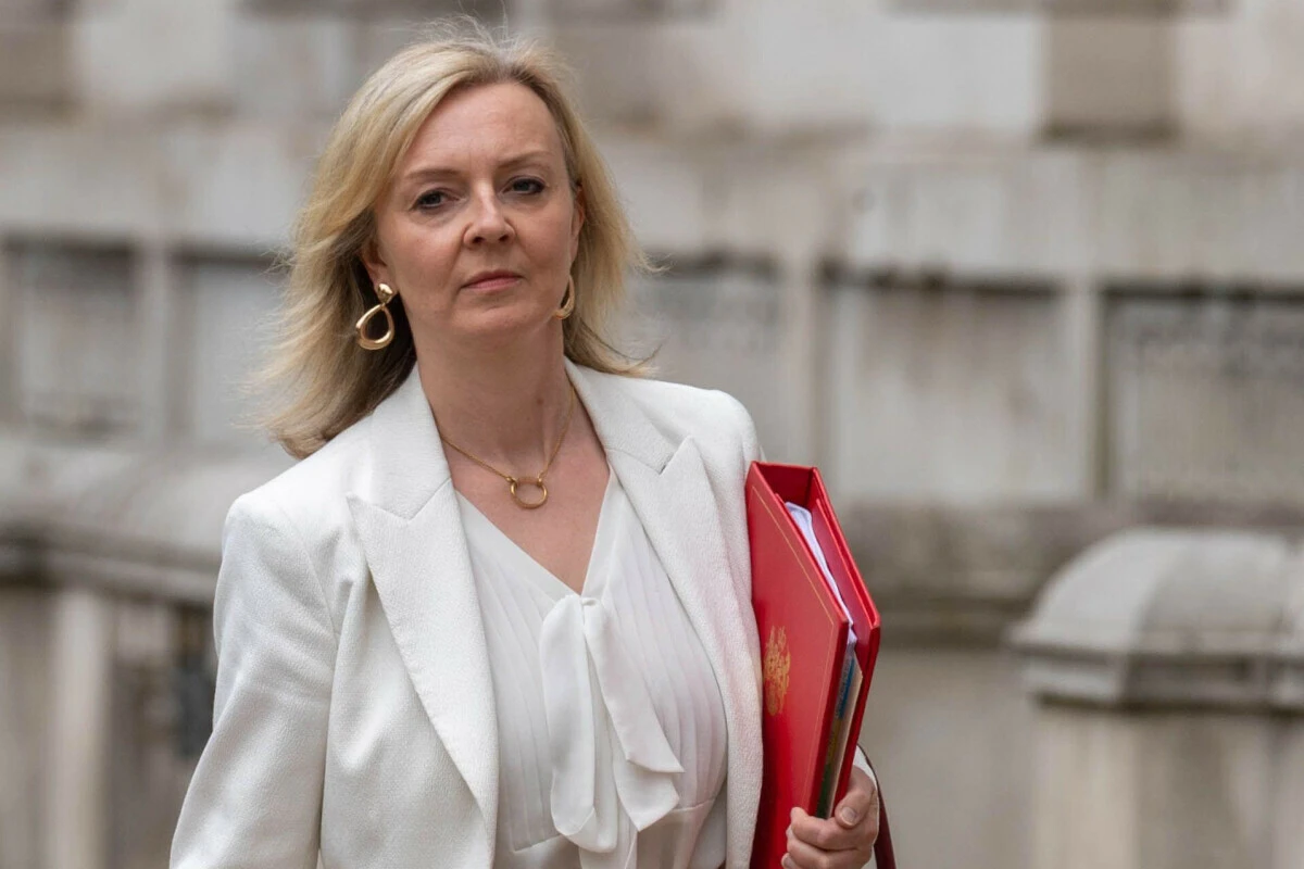 Liz Truss da ateş hattında! İngiliz vekiller görevden alınması için girişimde bulunacak
