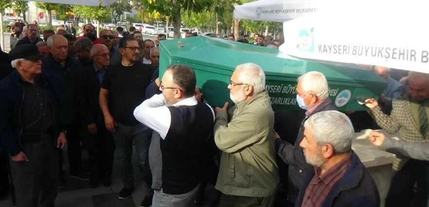 İlk köy kütüphanesinin kurucusu eğitimci-yazar Rasim Pehlivanoğlu hayatını kaybetti