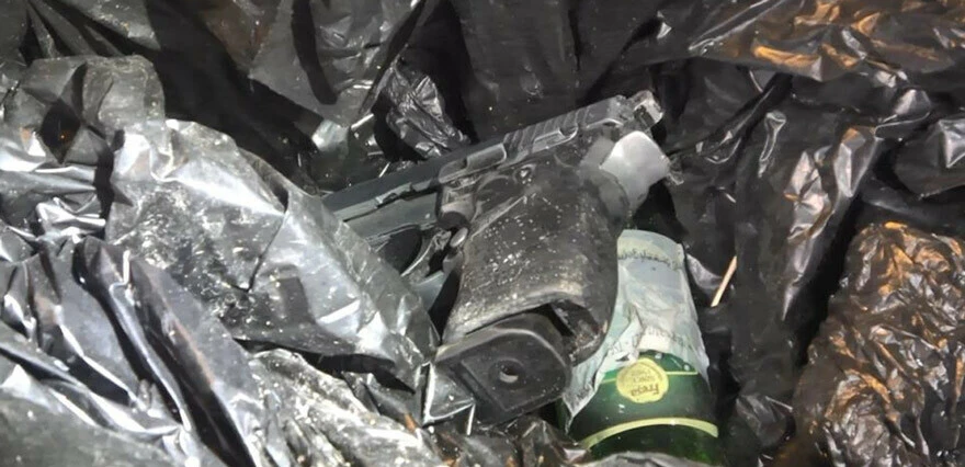 Silahla oynuyordu! Bir anda kanlar içerisinde yere yığıldı, imdadına hurdacı yetişti