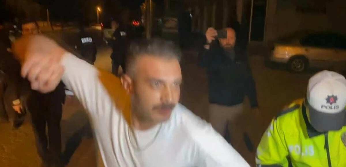 Alkollü maganda dehşet saçtı: Basın mensubunu darp edip kamerasını kırdı